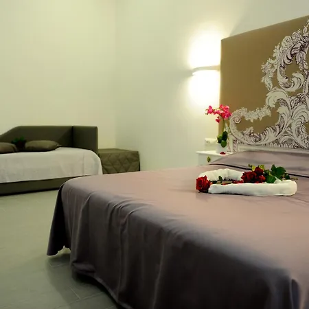 Easyrome Guest House-3